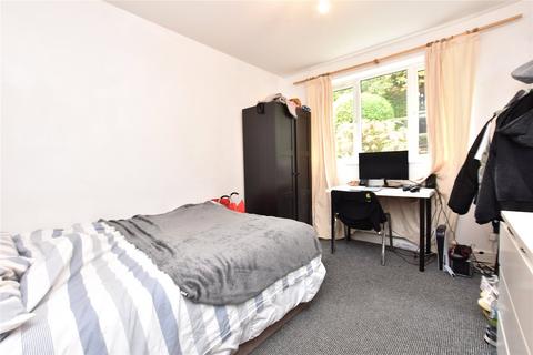2 bedroom apartment for sale - The Village Street, Leeds, West Yorkshire