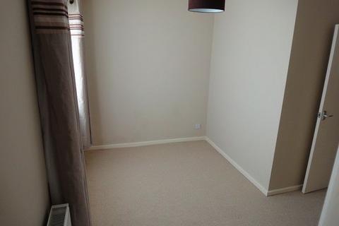 1 bedroom flat to rent - 25 Caburn Close
