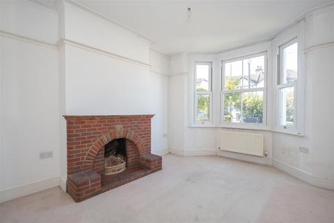 7 Dennis Road, East Molesey, KT8 9EE