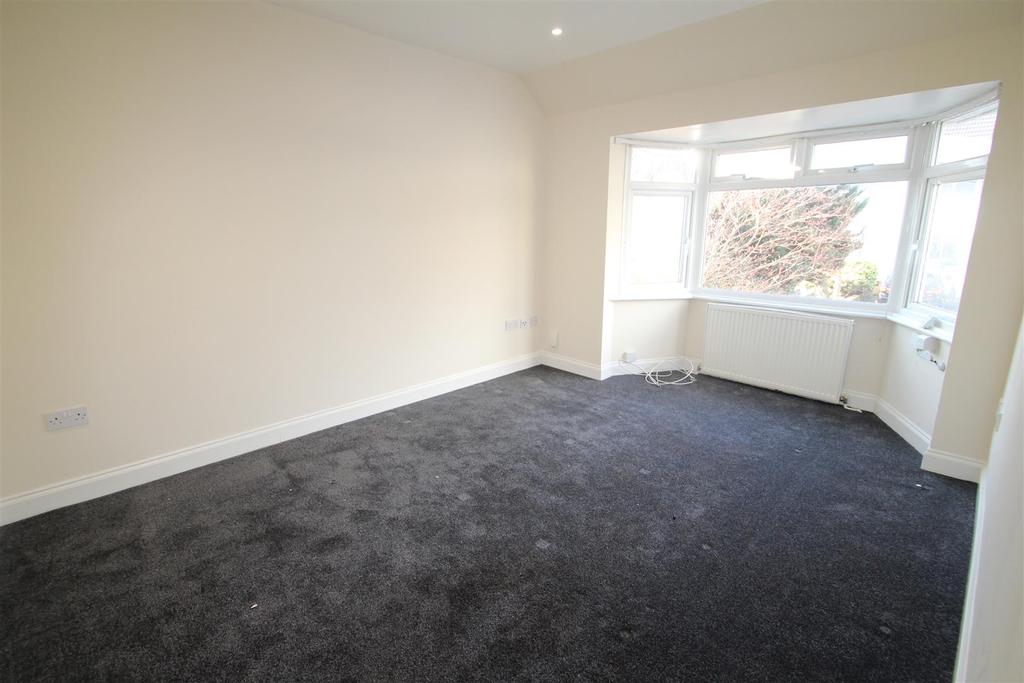 Deaconsfield Road, Hemel Hempstead 1 bed flat £995 pcm (£230 pw)