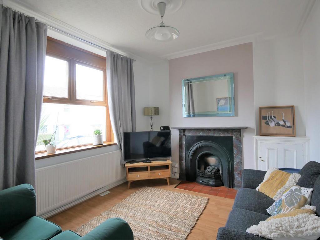 Queens Road, Penarth 2 bed terraced house £295,000