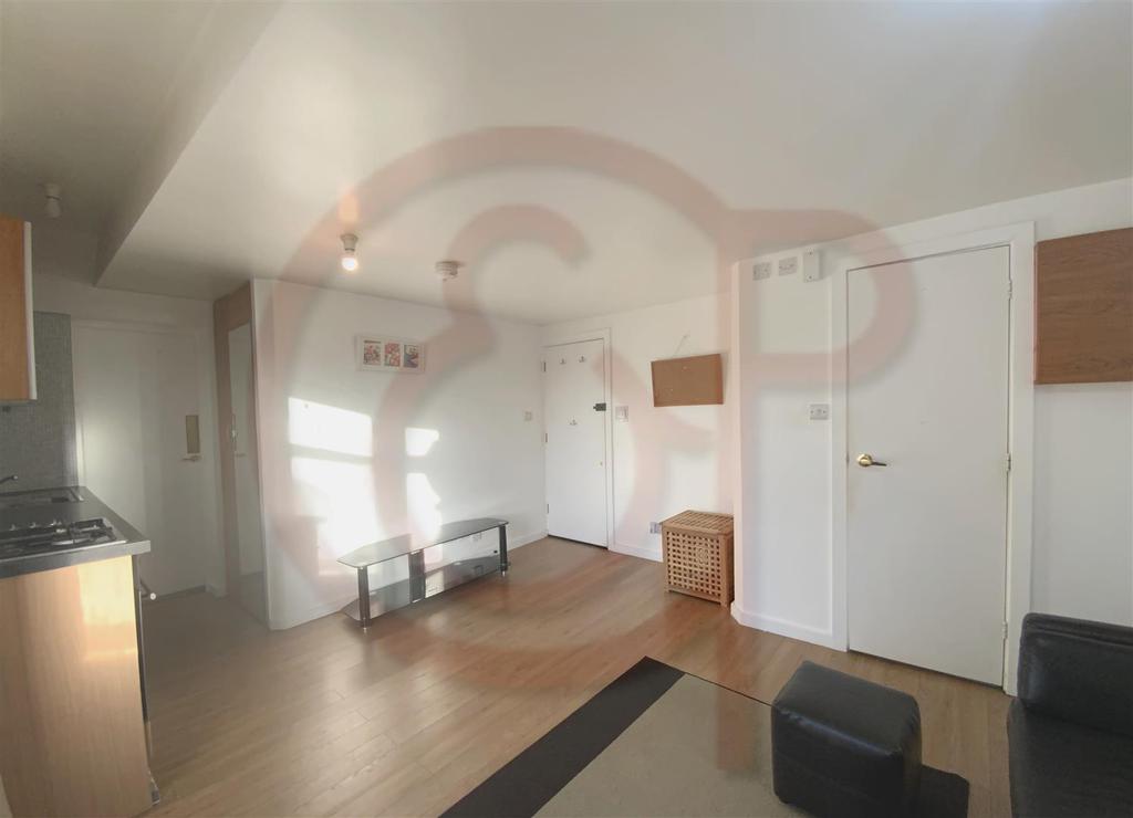 Noel Road, Acton, W3 1 bed flat £1,550 pcm (£358 pw)