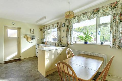 3 bedroom detached bungalow for sale - Colworth Road, Sharnbrook, Bedford