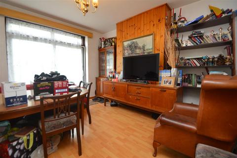 3 bedroom semi-detached house for sale, Torquay Gardens, Redbridge, IG4 5PT