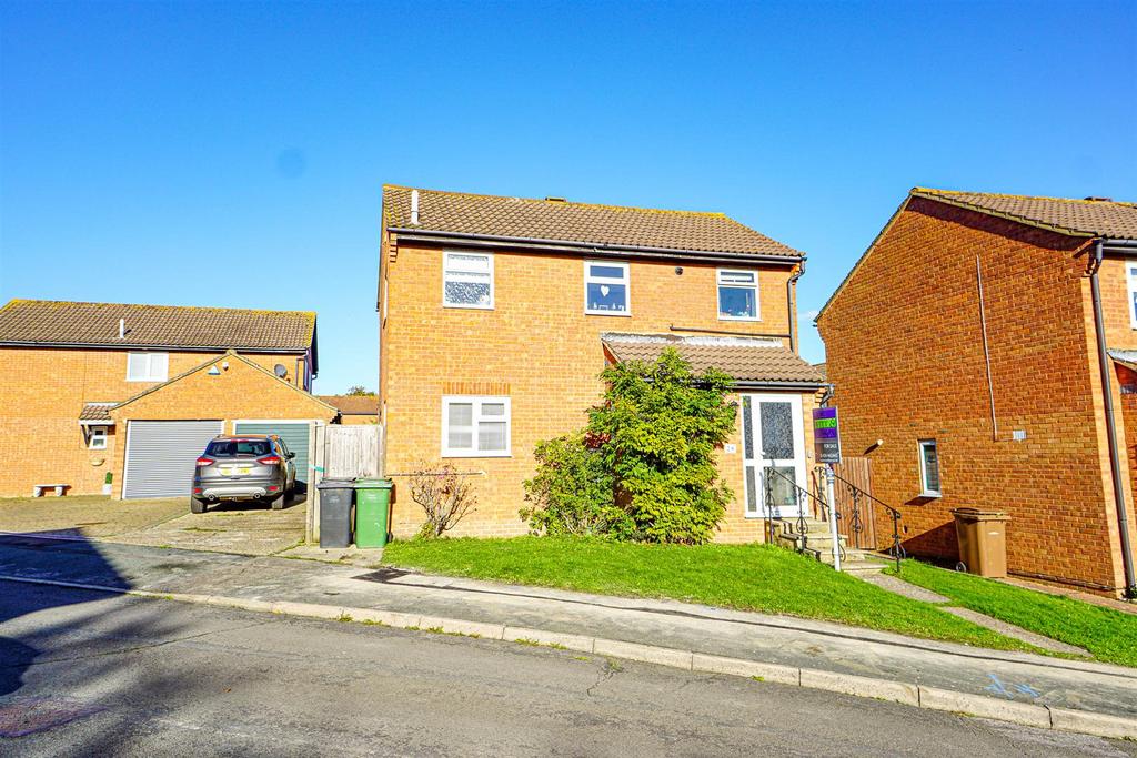 Winterbourne Close, Hastings 3 bed detached house £385,000