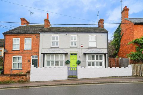 14 Birds Hill, Heath And Reach, Leighton Buzzard, LU7 0AQ