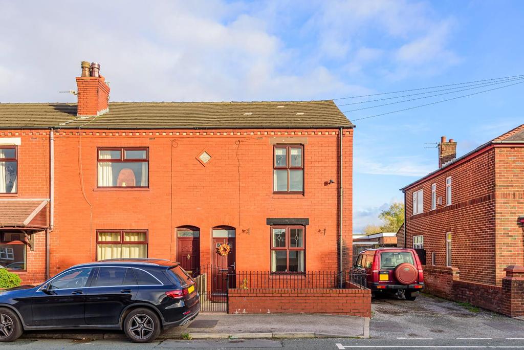 Swan Lane, Hindley Green, Wigan 3 bed end of terrace house £155,000