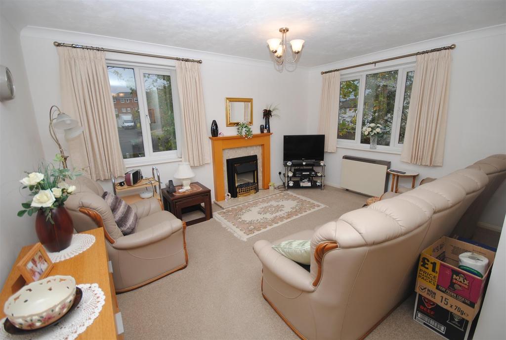 Woodlands Court, Kippax, Leeds 1 bed retirement property £90,000