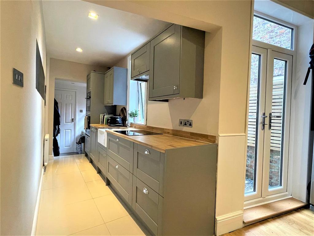 Butcher Terrace, York 2 bed terraced house £275,000