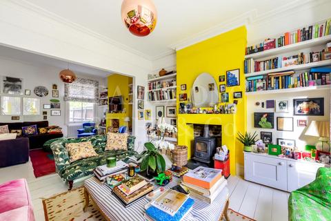 53 Wrentham Avenue, London, NW10 3HN