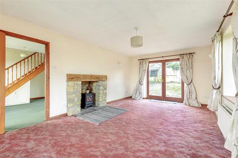 4 bedroom bungalow for sale - Lodge Lane, Axminster