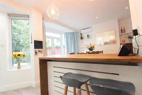 5 bedroom terraced house for sale - Hyde Park Avenue, Winchmore Hill