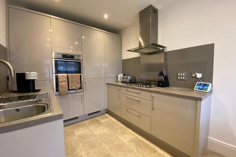 16 Earls Close, Moulton, Northampton, NN3 7BH
