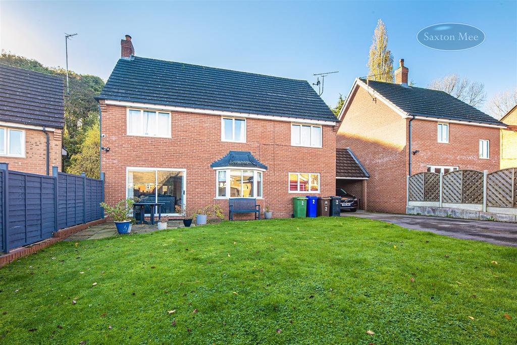 Eastwood, Wadsley Park Village, S6 1TU 4 bed detached house £400,000