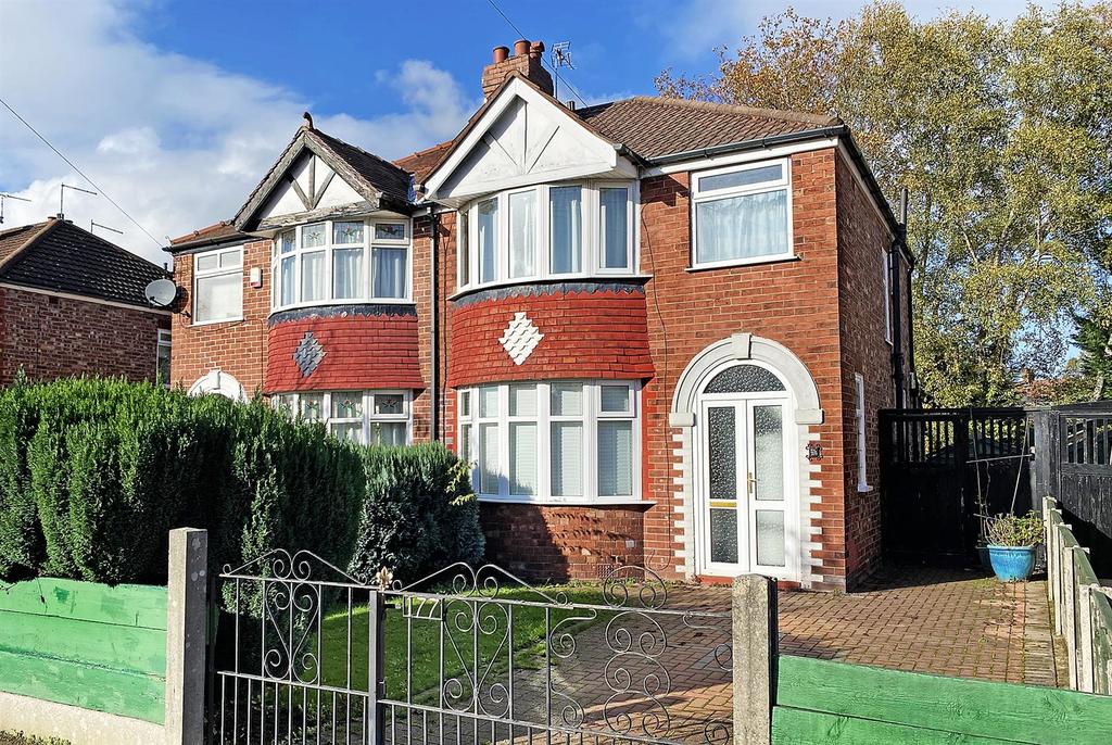 Sylvan Avenue, Timperley, Altrincham 3 bed semidetached house for sale