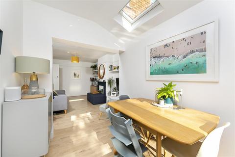 2 bedroom maisonette for sale - Craneford Way, Twickenham