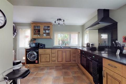 4 bedroom detached house for sale - Parkway, Midsomer Norton