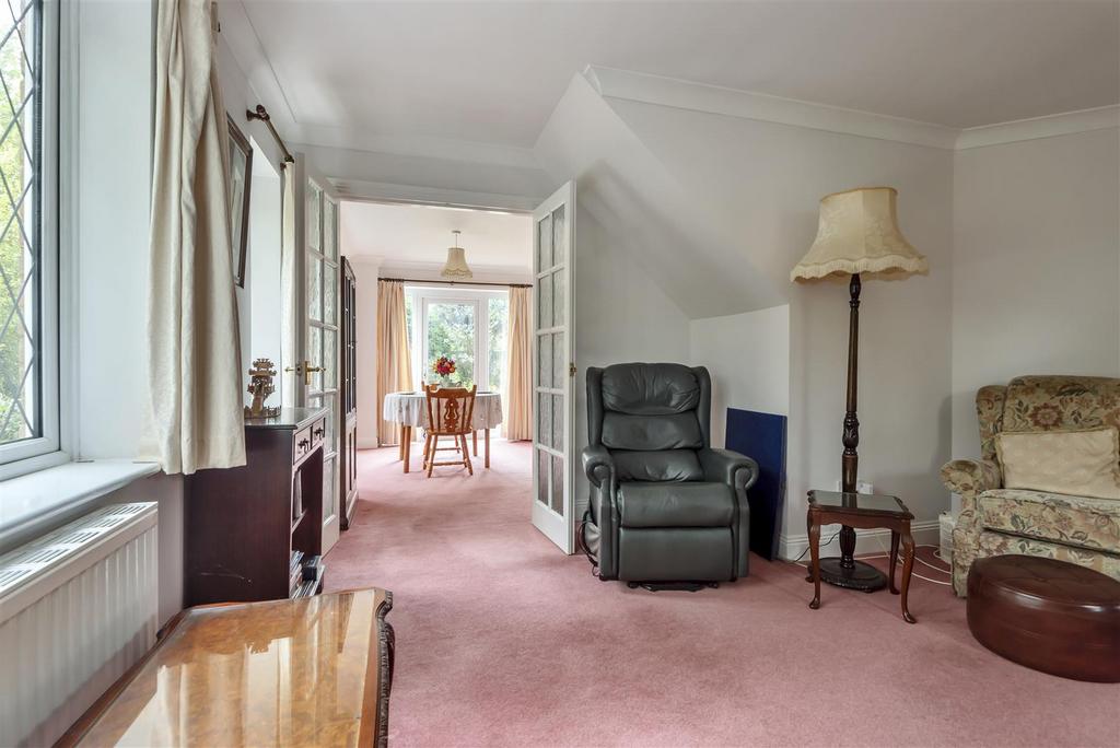 Marden Way, Petersfield 3 bed detached house for sale £600,000