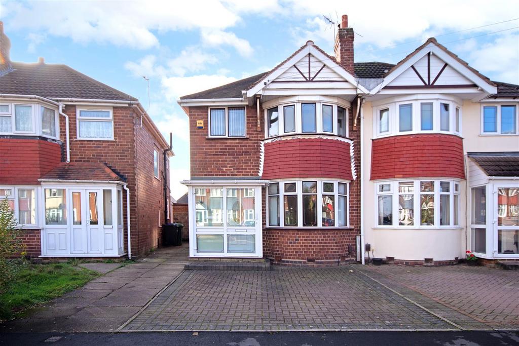 Waddington Avenue, Great Barr 3 bed semidetached house £230,000