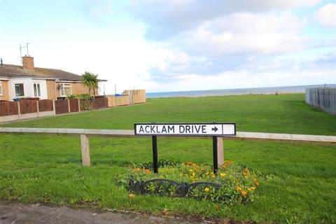 6 Acklam Drive, Hornsea, HU18 1HJ