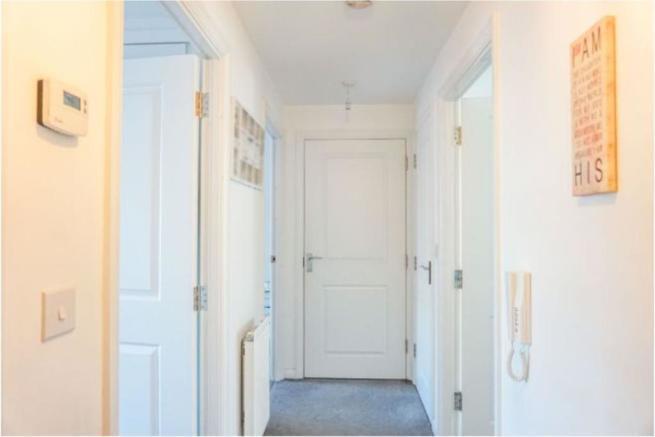 Entrance hall.jpeg