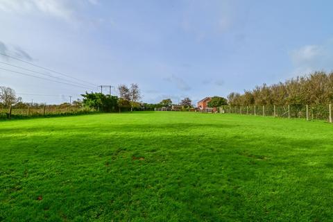 4 bedroom property with land for sale - - WITH APPROVED DEVELOPMENT - Cowes