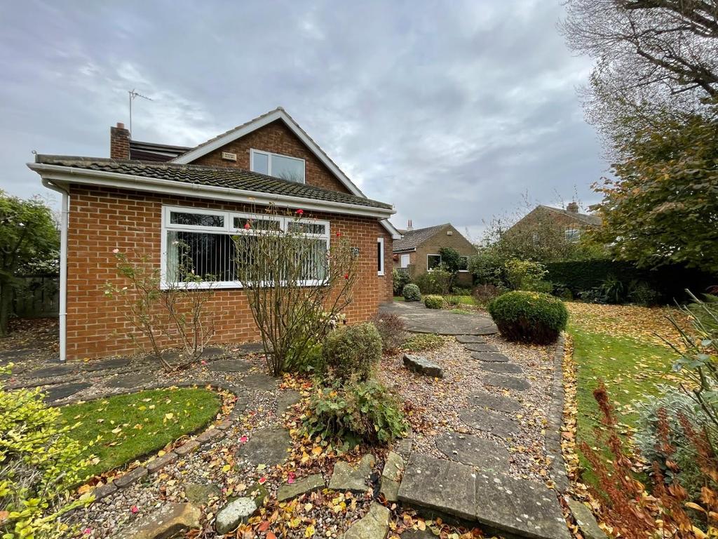 The Green, Thornaby, StocktonOnTees 4 bed detached bungalow £350,000