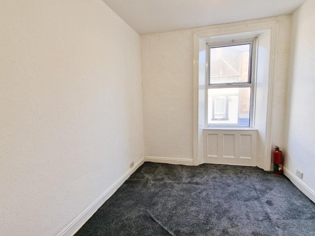 Fisher Street, Workington, CA14 2EP 2 bed flat £55,000