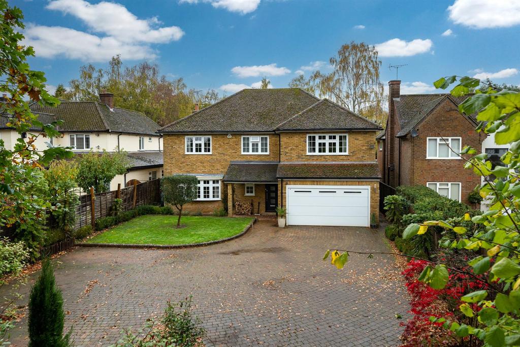 Hempstead Lane, Potten End... 5 bed detached house £1,750,000