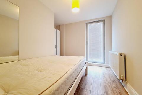 2 bedroom flat to rent - Penton Place, London