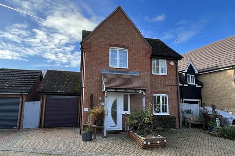 23 Notley Green, Great Notley, Braintree, CM77 7US