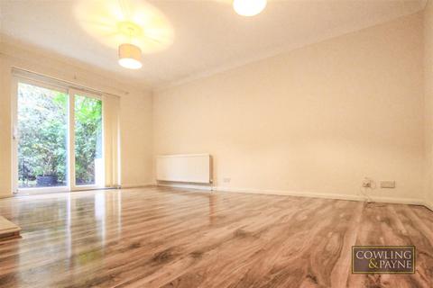 2 bedroom apartment to rent - CPO9051 - 'Holly House' Brentwood