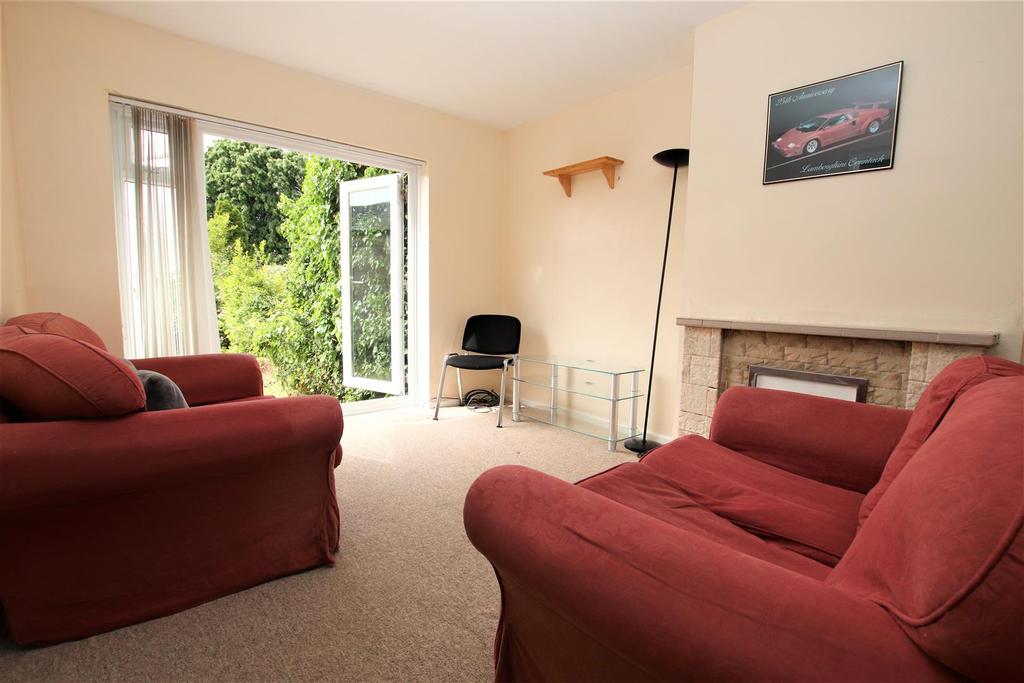Chantry Mead Road, Bath 4 bed terraced house £2,000 pcm (£462 pw)
