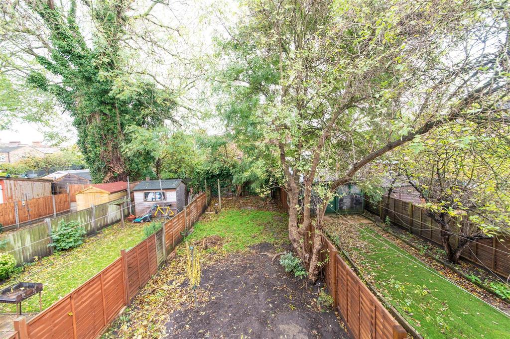 New Trinity Road, East Finchley 3 bed terraced house £749,000