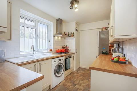 Flat 35, Boundary House Bethwin Road, London, SE5 0YD