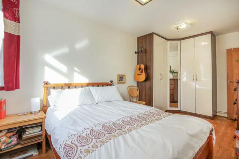 Flat 35, Boundary House Bethwin Road, London, SE5 0YD