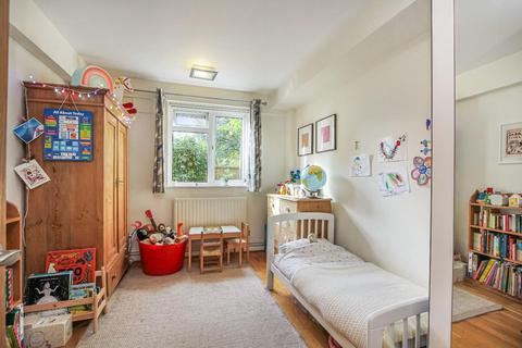 Flat 35, Boundary House Bethwin Road, London, SE5 0YD