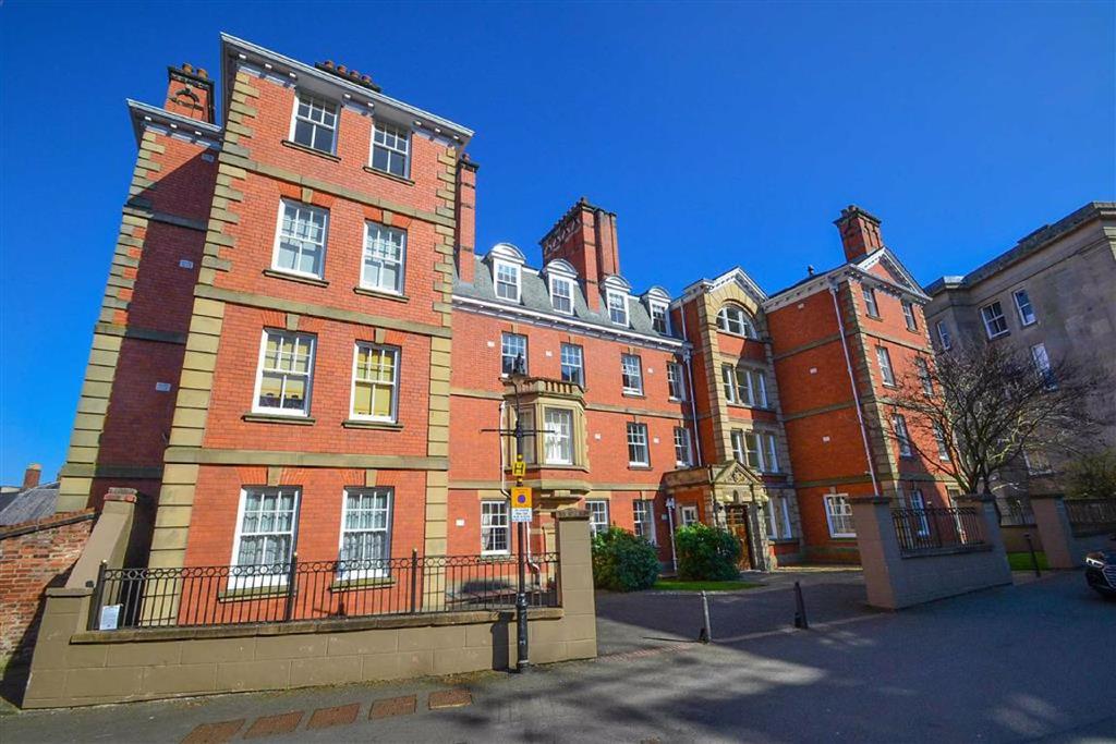 Watergate Mansions, St Marys Place... 2 bed apartment £795 pcm (£183 pw)