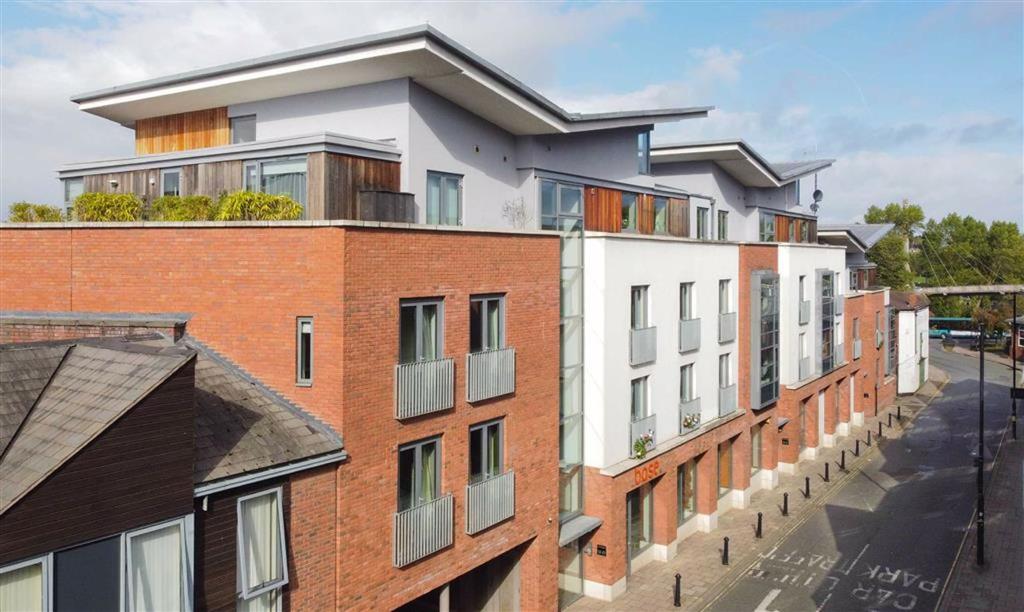 Roushill, Shrewsbury, Shropshire 1 bed apartment £750 pcm (£173 pw)