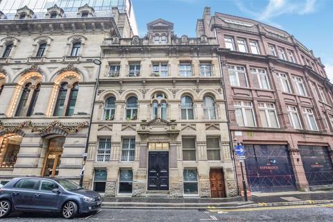 2 bedroom apartment to rent, Booth Street, Manchester, M2 4AT
