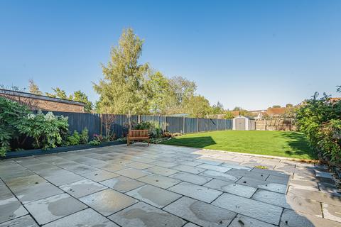 4 bedroom detached house for sale - Cranmore Lane,  Aldershot, GU11
