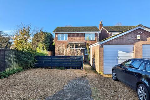 4 bedroom detached house for sale - Farm Close, Ringwood, Hampshire, BH24