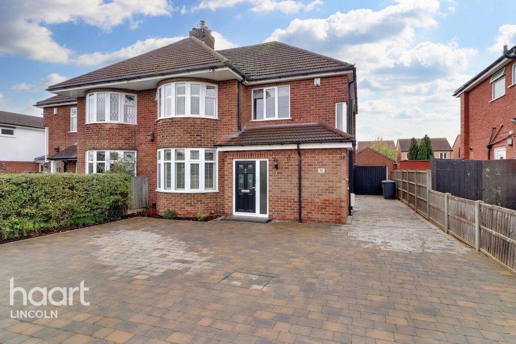 Hawthorn Road, Lincoln 3 bed semidetached house £310,000