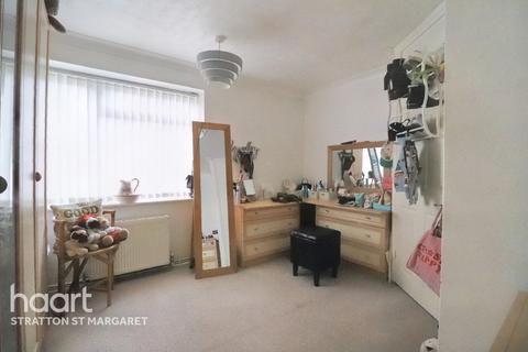 6 Davenham Close, Swindon, SN3 2BZ