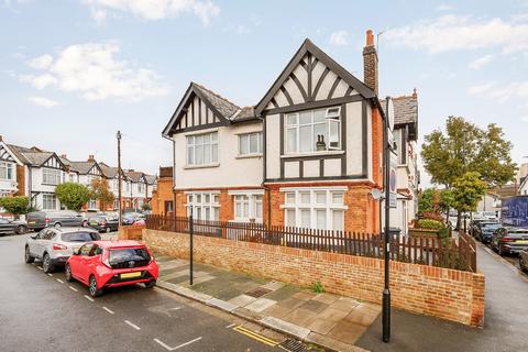 14 Gunnersbury Lane, London, W3 8EB