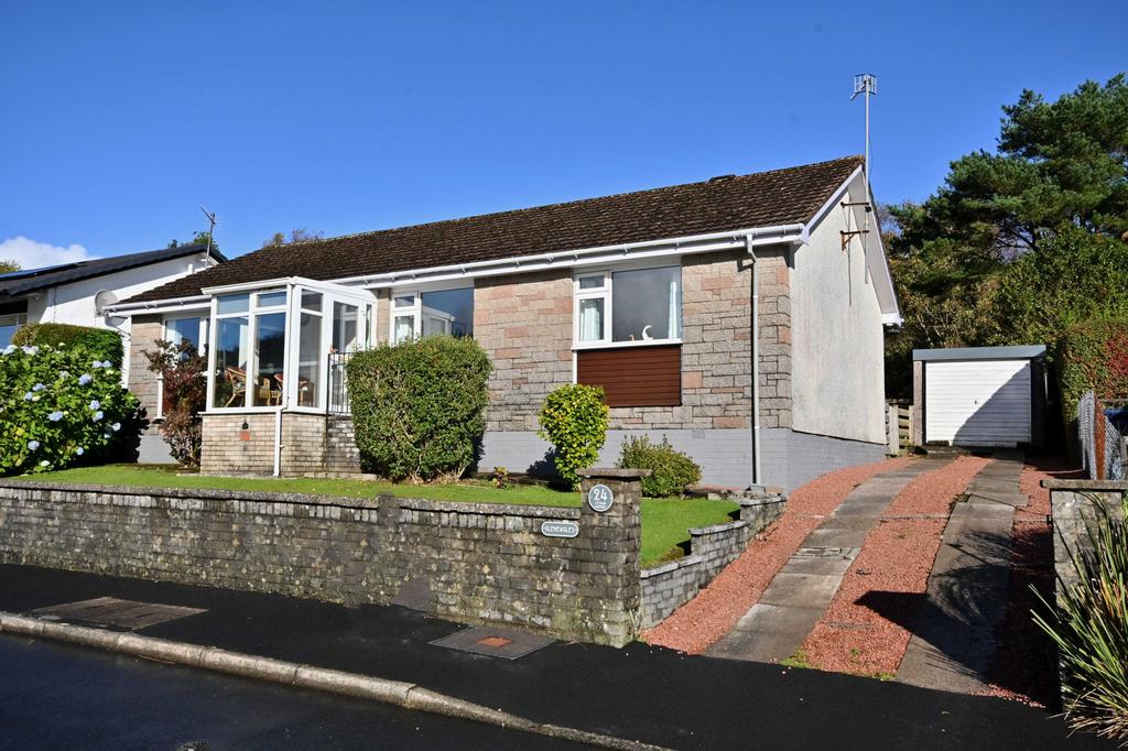 24 Lochan Avenue, Dunoon 3 bed bungalow for sale £210,000