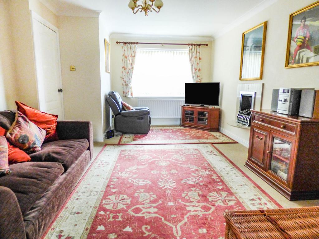 Cowell Grove, Highfield, Rowlands Gill, Tyne and Wear, NE39 2JQ 3 bed