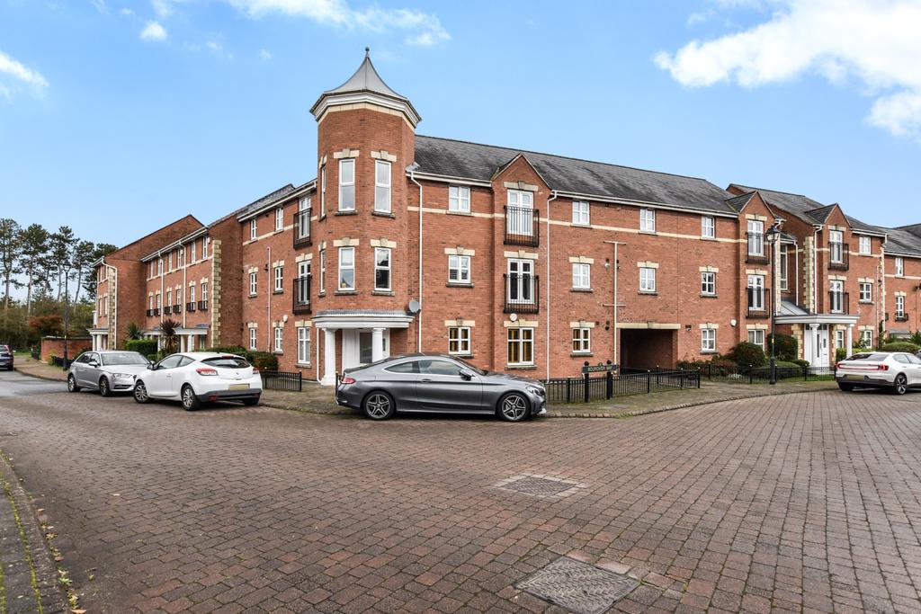 Tresham Drive, Grappenhall Heys, Warrington 1 bed apartment £750 pcm
