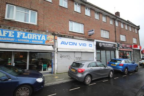 Retail property (high street) to rent - LONDON, NW9