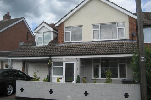 4 bedroom detached house to rent, Stokes Drive, Groby Road, Leicester, LE3